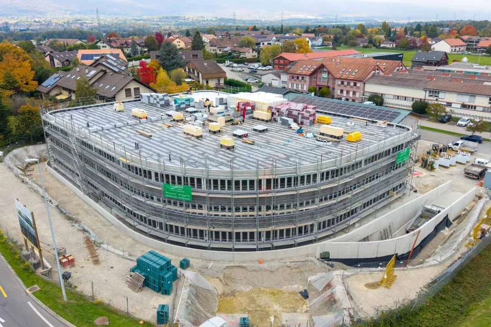 Dernier étage à vendre au sein d'un bâtiment artisanal neuf 