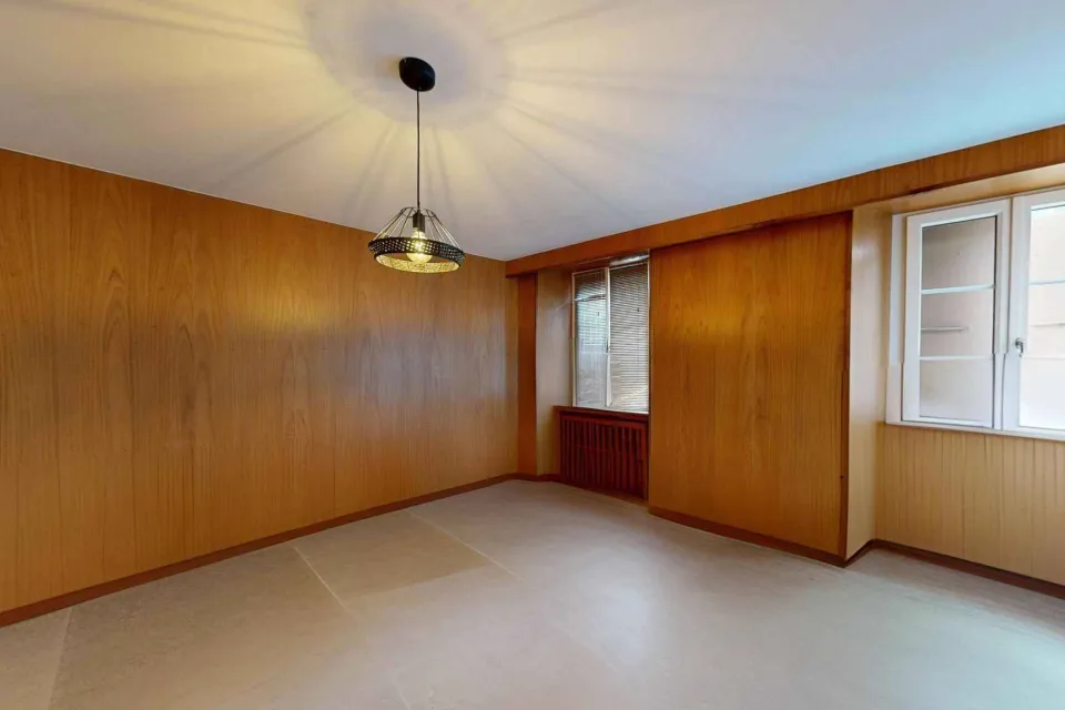 Spacieux appartement 4.5 pièces rénové - Cachet assuré 