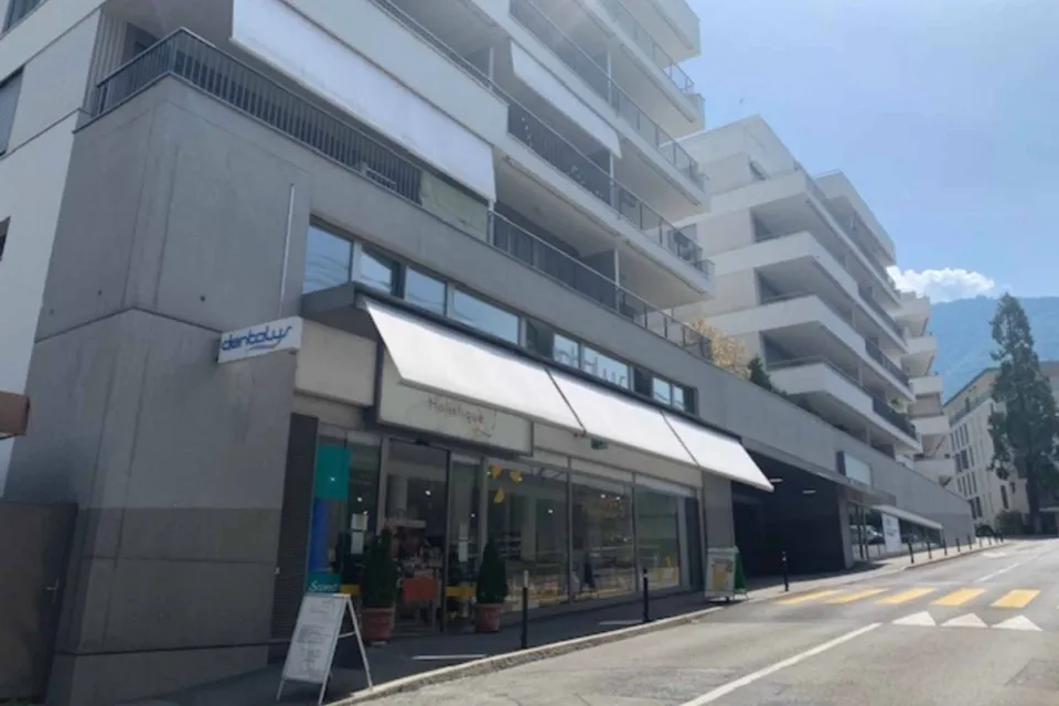 Arcade de 253m2 à louer - Av. des Planches Montreux 