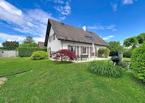 Belle maison rénovée avec goût - 5 chambres    Grand jardin