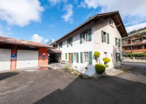 Spacieuse maison villageoise de 8 pièces - Charme, espace et authenticité