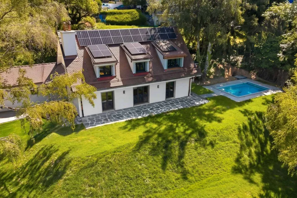 Très belle Villa individuelle totalement rénovée de 6.5 p - Quartier résidentiel 