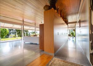 Superbe propriété de 7.5 Pièces avec piscine - potentiel de développement