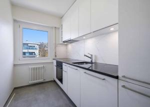 Superbe appartement rénové de 3,5 pièces avec vue sur le lac