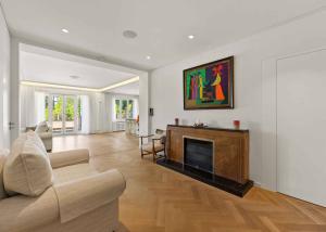 Magnifique appartement de 4.5 pièces avec grande terrasse de 140 m²