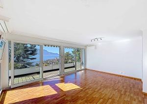 Superbe 3.5 pièces face au Lac avec grand balcon