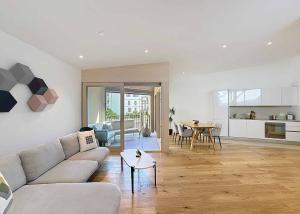 2.5 pièces Style Loft avec Loggia - Ultra Centré