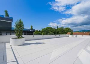 Appartement neuf de  standing - 4.5 pièces en angle avec terrasse de 164m²