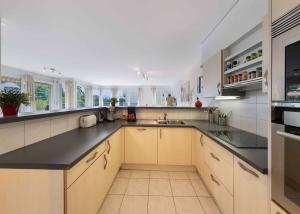 Appartement de 4.5 pièces situé à cinq minutes à pieds du bord du lac