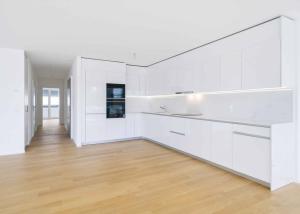 Appartement neuf de standing - 4.5 pièces en angle avec balcon de 76m² - Vue lac