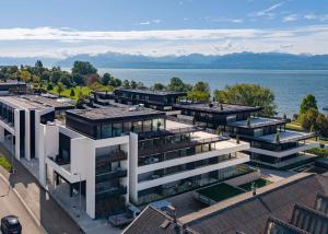 Appartement neuf traversant de 3.5 pièces avec deux balcons - Vue lac Léman