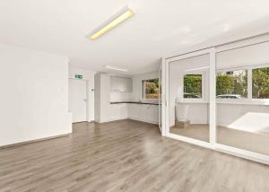 Surface commerciale d’exception avec jardin
