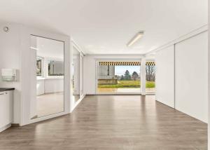 Surface commerciale d’exception avec jardin