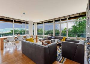 APPARTEMENT LUMINEUX DE 4 PIÈCES