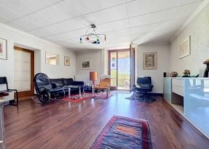 Maison de 6.5 pièces avec potentiel de construction