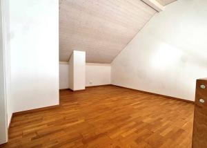 Bel attique de 4,5 pièces avec grande mezzanine