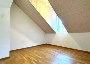Bel attique de 4,5 pièces avec grande mezzanine