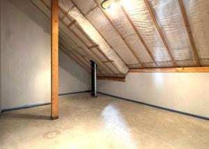 Bel attique de 4,5 pièces avec grande mezzanine