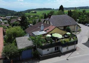 Immeuble à vendre à Lamboing