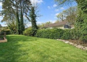 VILLA 5.5 PIECES - 520m2 JARDIN
