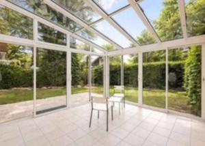 VILLA 5.5 PIECES - 520m2 JARDIN