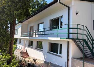 Magnifique villa avec piscine à Epalinges