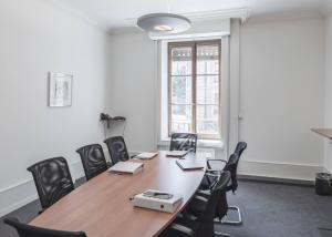 SPLENDIDE SURFACE DE BUREAUX DANS UN QUARTIER PRESTIGIEUX