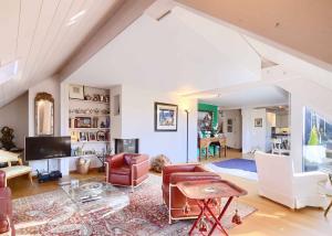 Magnifique appartement duplex de 5.5 pièces en attique