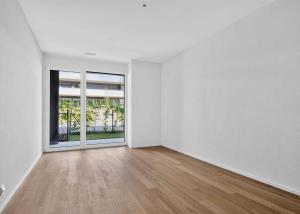 Élégance contemporaine et jardin privatif à deux pas du lac