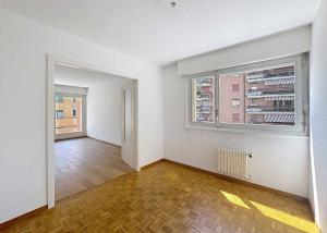 Spacieux 4.5 p de 91 m2 avec potentiel  - 2 balcons