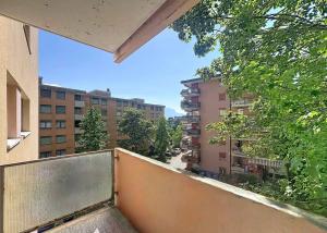 Spacieux 4.5 p de 91 m2 avec potentiel  - 2 balcons