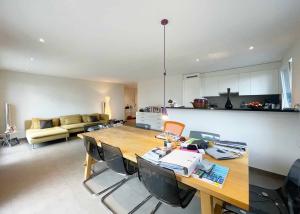 Appartement 4.5 pièces de standing à Lonay – Calme, balcon et vue sur le lac