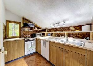 Grand chalet de 3 appartements avec vue panoramique