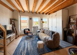 Duplex de 2,5 pièces au centre-ville avec terrasse