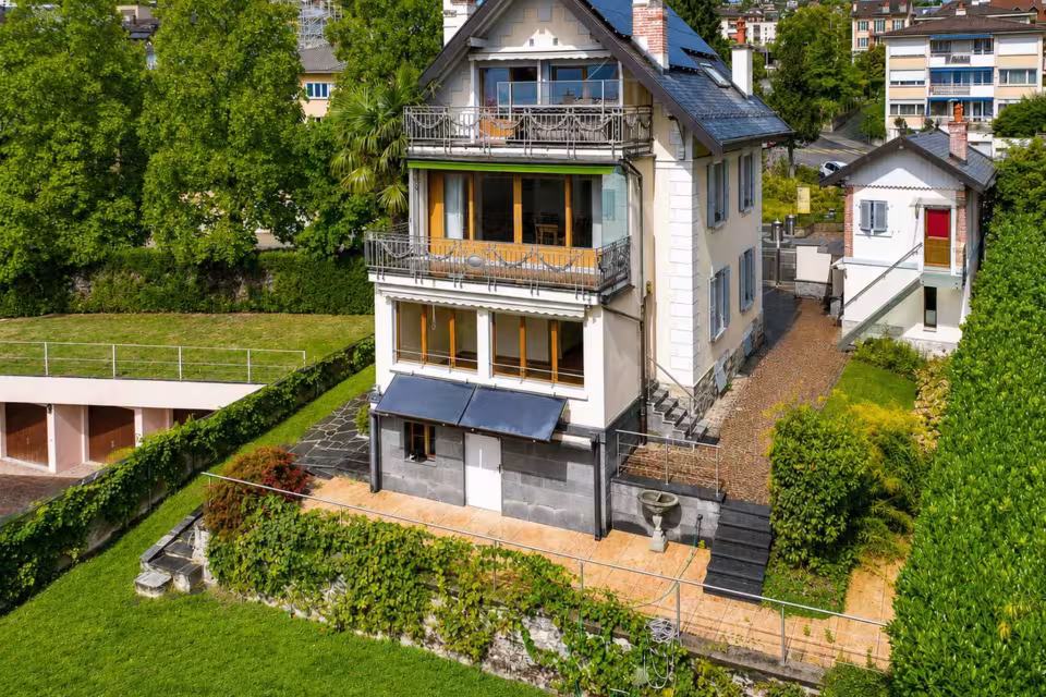 Pully, Sud - Propriété de caractère avec dépendance et vue sur le lac