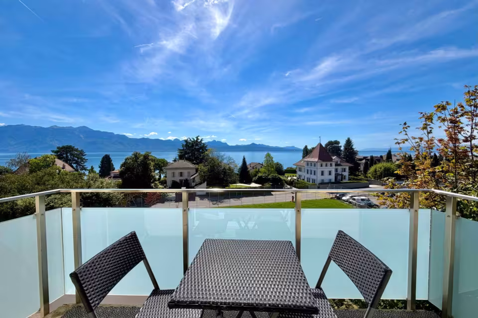 Charmant 3,5 pièces avec vue imprenable sur le lac 