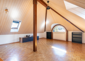 Studio en attique au centre de Lausanne