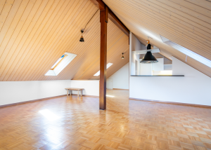 Studio en attique au centre de Lausanne