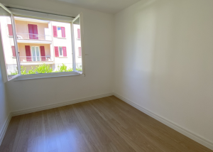 appartement de 3,5 pièces au rez-de-chaussée