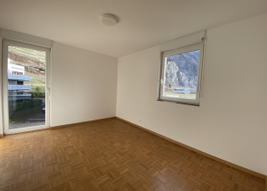 Appartement de 4.5 pièces au rez-de-chaussée avec terrasse - Cabinet 3
