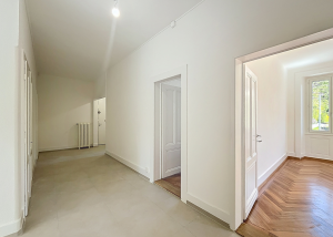 4.5 pièces avec petit balcon - Bvd d'Arcangier 1