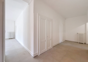 4.5 pièces avec petit balcon - Bvd d'Arcangier 1