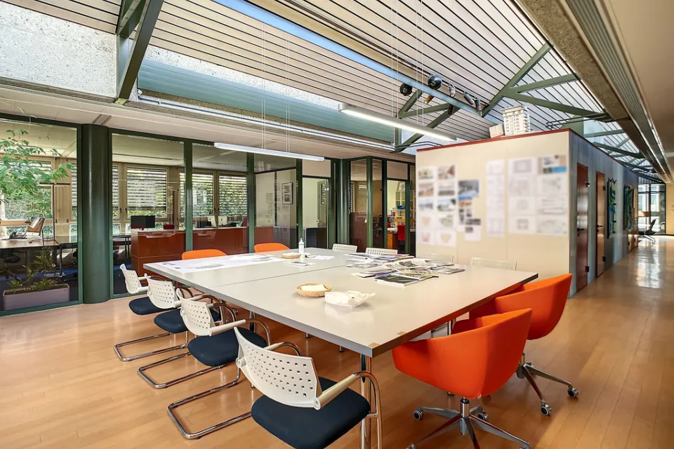 Bureau moderne sis à Nyon