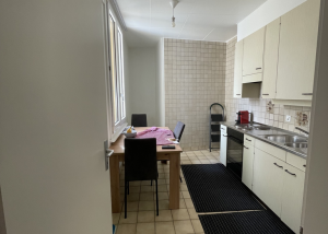 Charmant appartement de 3 pièces -  à louer en plein centre-ville