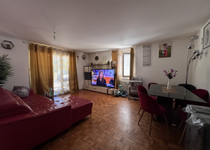 A louer 3.5 pièces au rez avec jardin