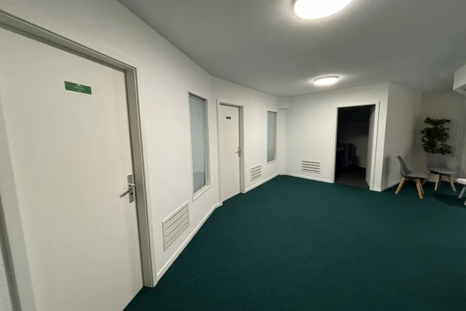 À louer - Surface commerciale de 271 m2 à Trabandan 28B