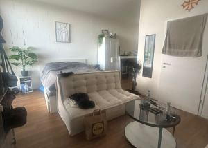 Studio de 28m2 Contact pour visite : 076 803 08 66