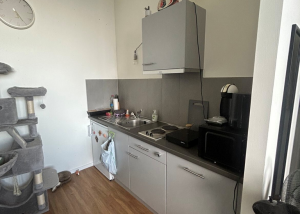 Studio de 28m2 Contact pour visite : 076 803 08 66
