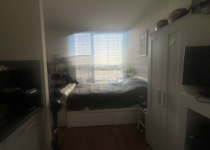 Studio de 28m2 Contact pour visite : 076 803 08 66