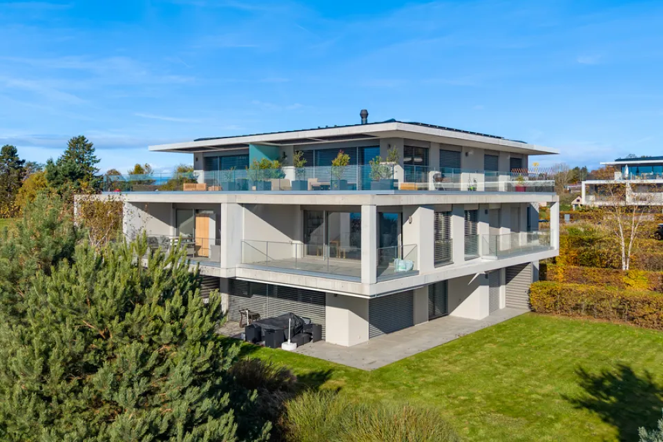 Charmant studio avec jardin privatif, proche de l' EHL